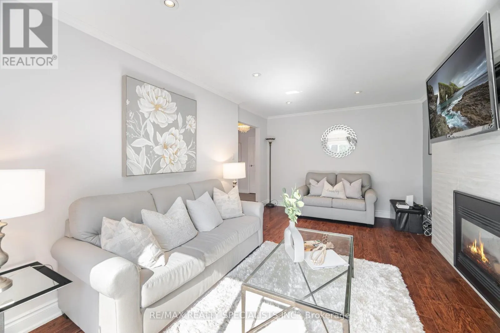 6240 EDENWOOD DRIVE