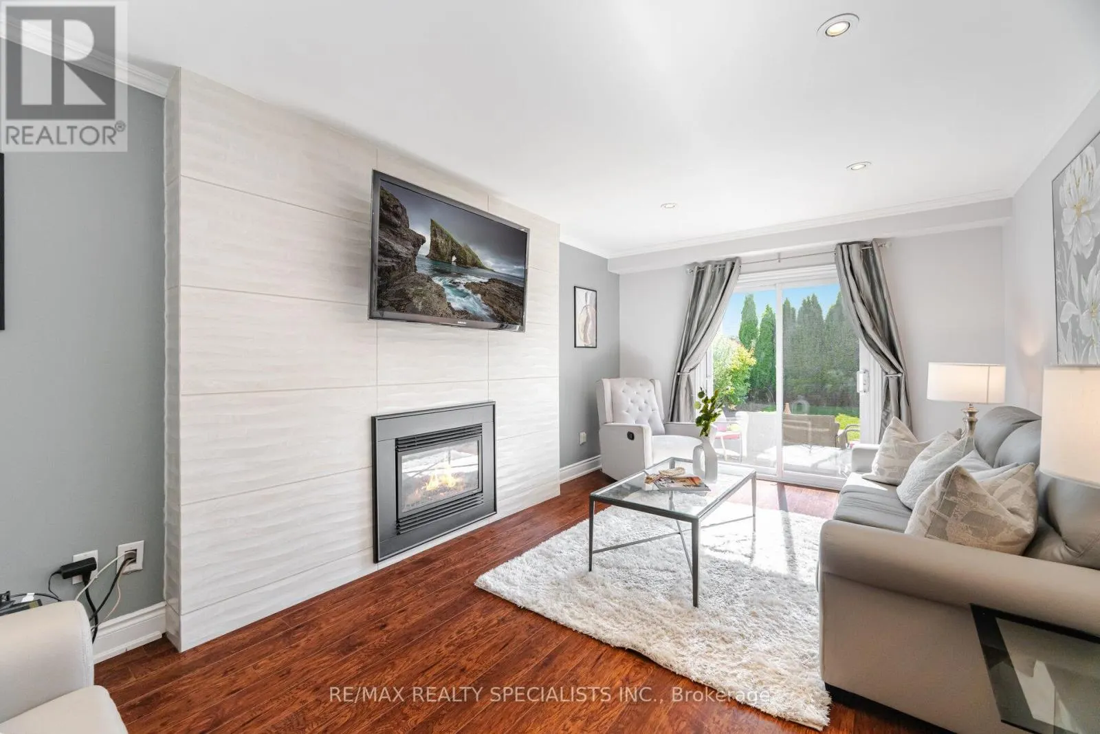 6240 EDENWOOD DRIVE