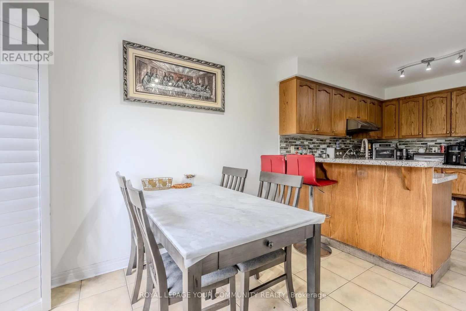 22 PANAMA PLACE