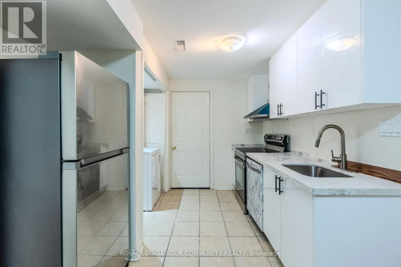 22 PANAMA PLACE