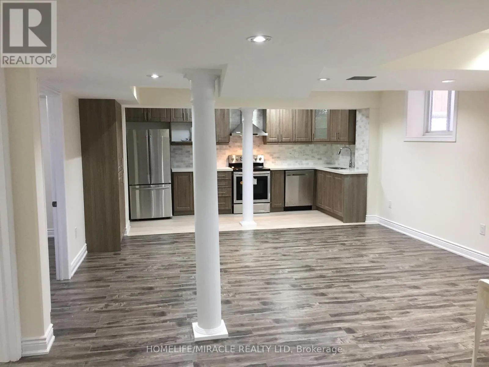 5 MELTWATER CRESCENT