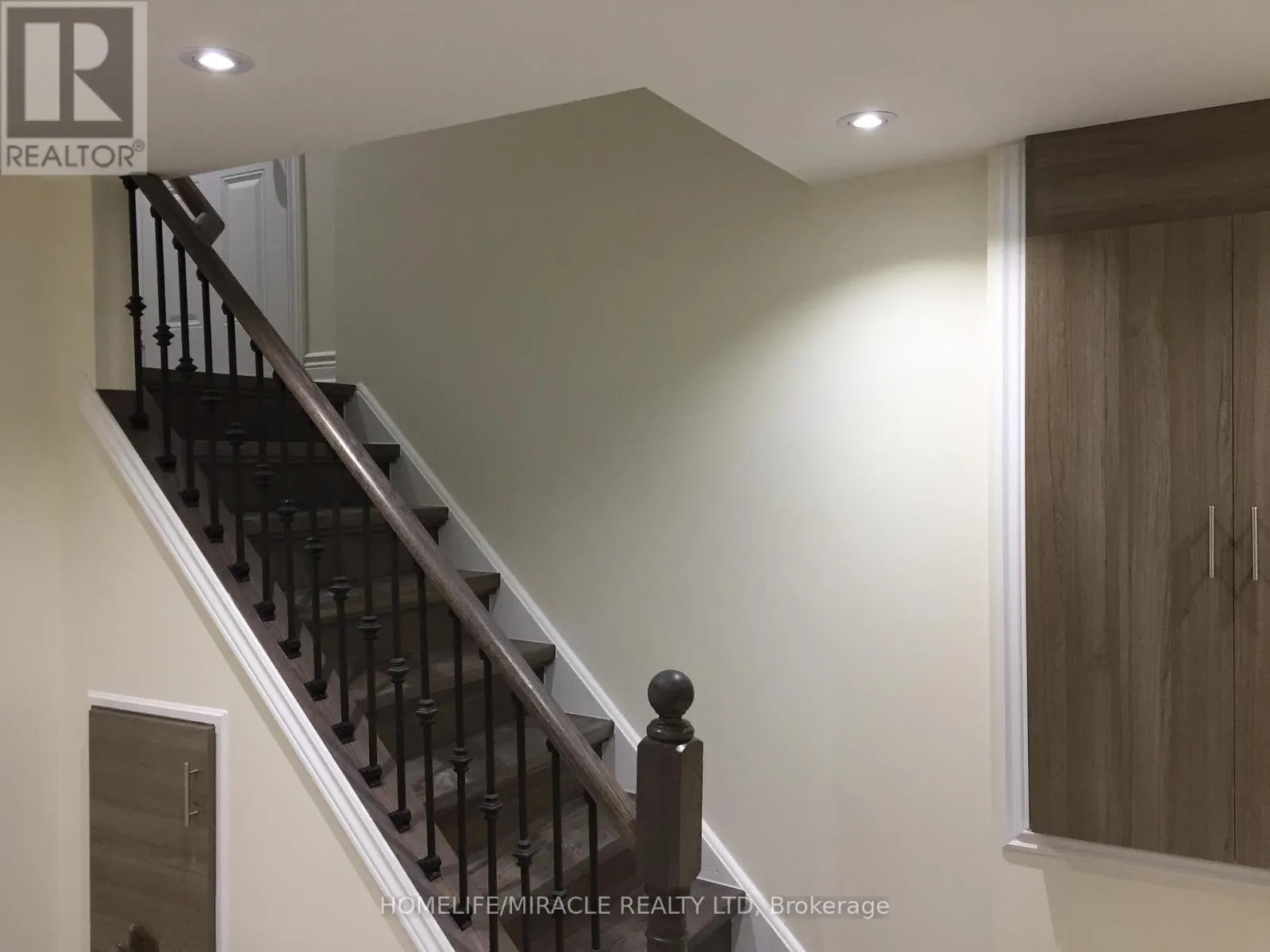 5 MELTWATER CRESCENT