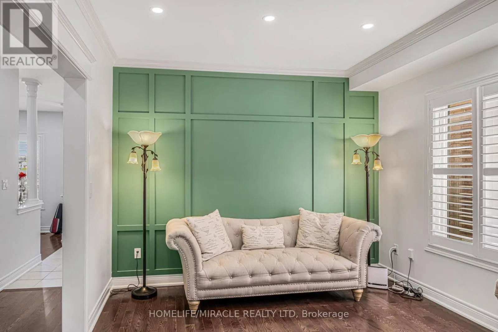 5 MELTWATER CRESCENT