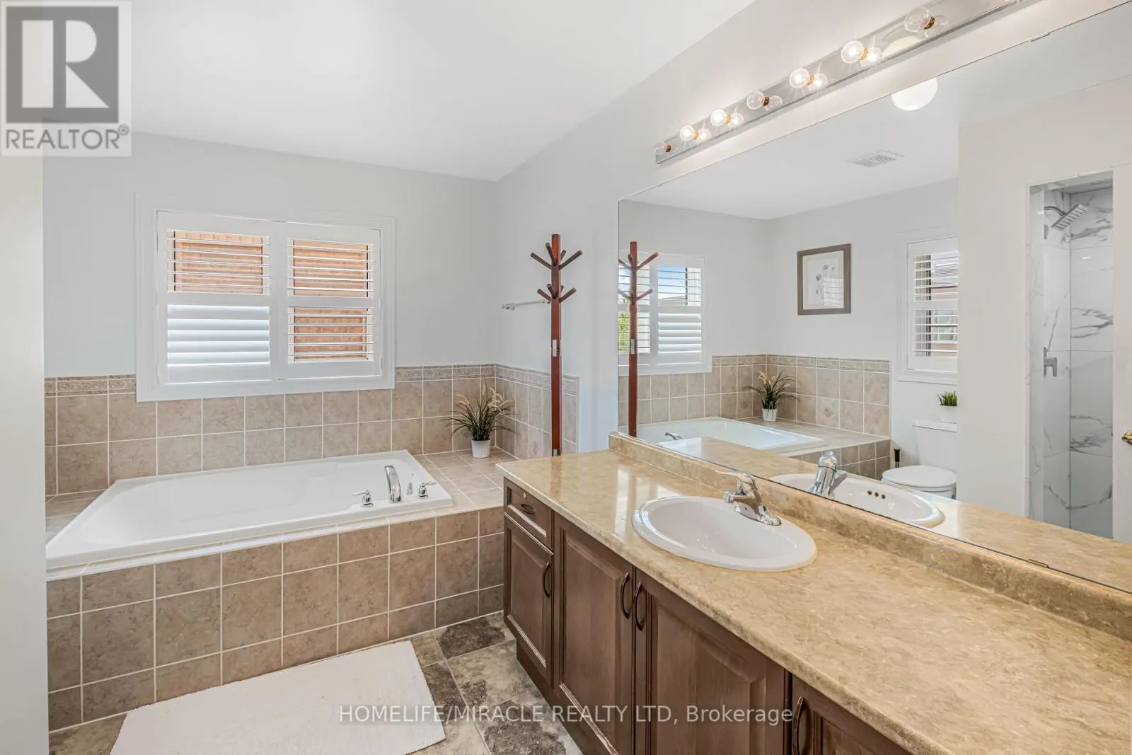 5 MELTWATER CRESCENT