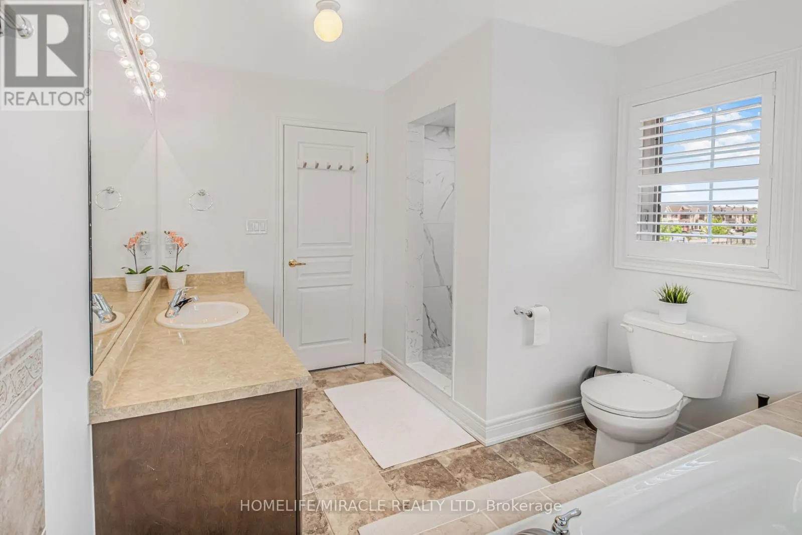 5 MELTWATER CRESCENT