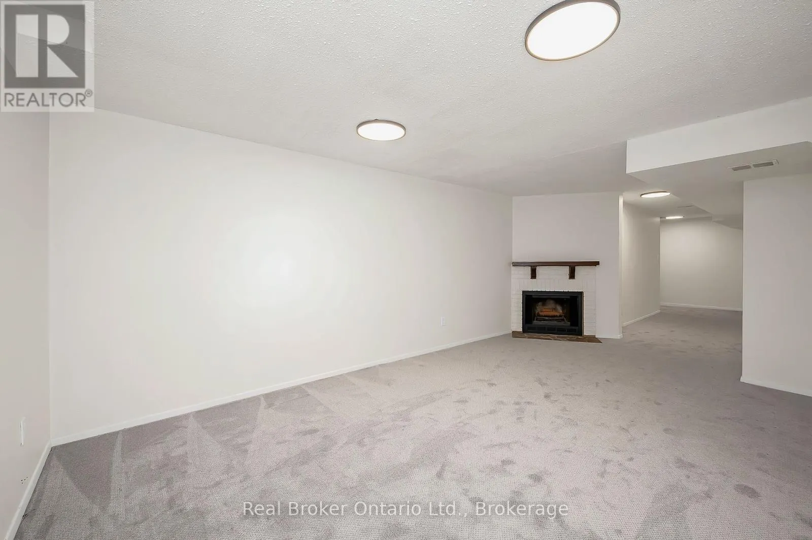 815 SWEETWATER CRESCENT