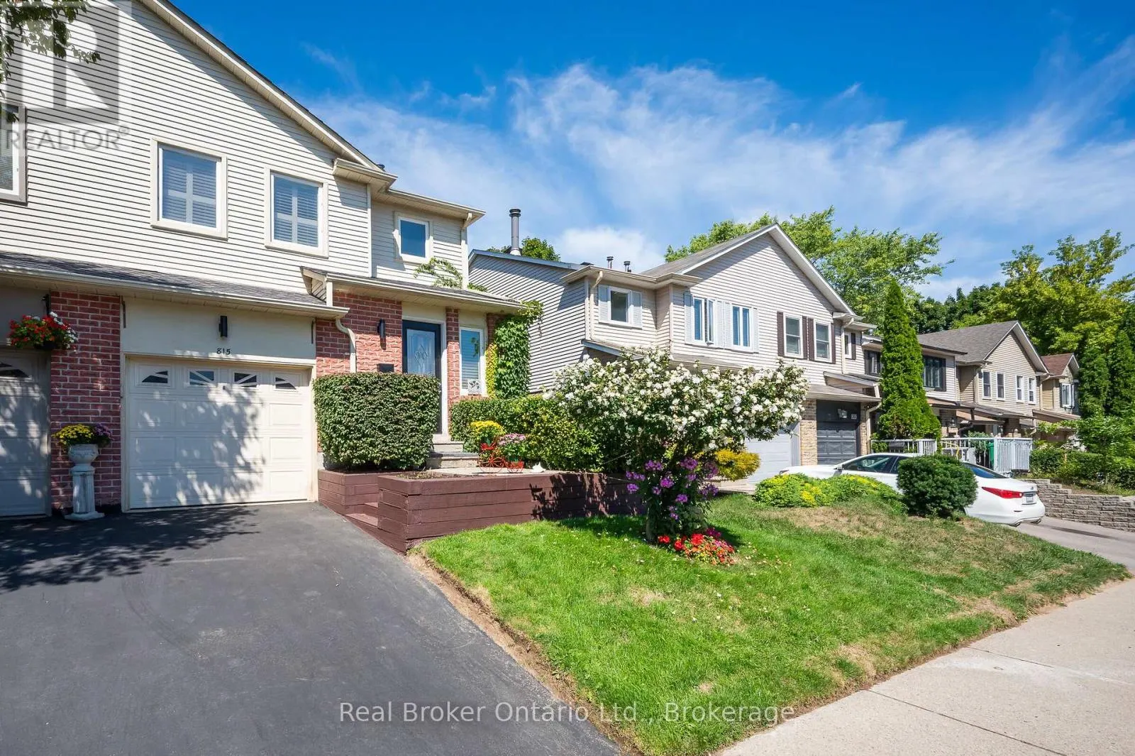 815 SWEETWATER CRESCENT