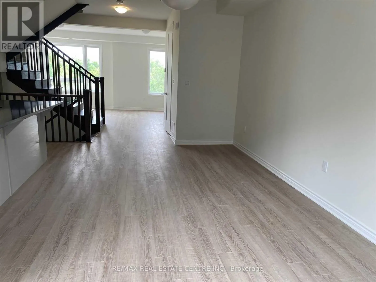 23 SUMMER WIND LANE