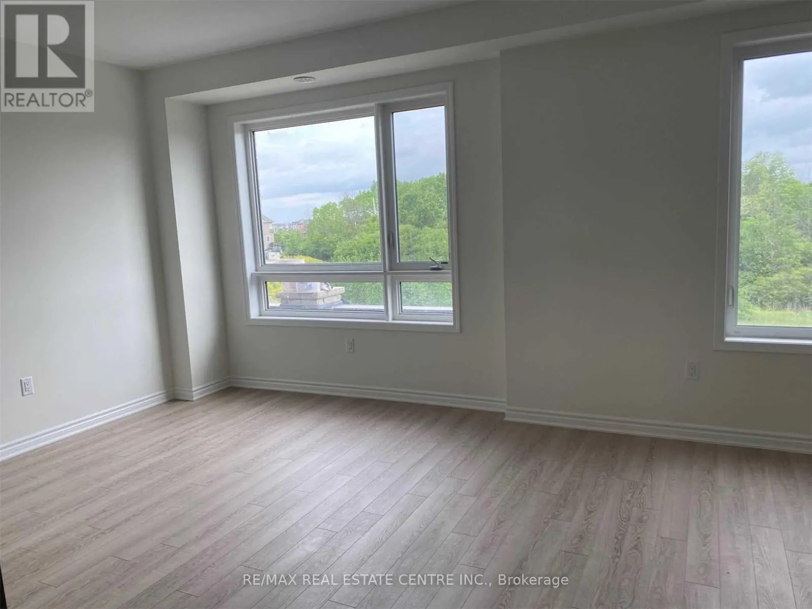 23 SUMMER WIND LANE