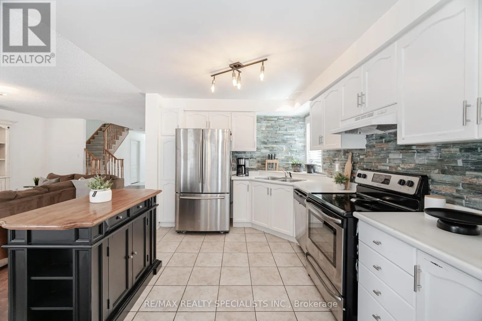 7405 BANFFSHIRE COURT