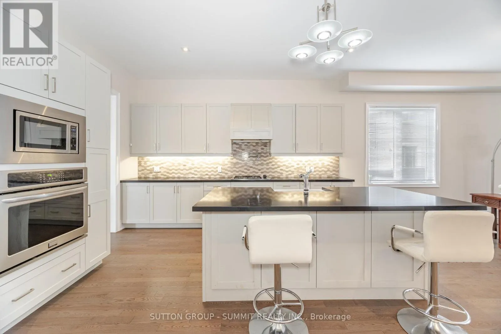 20 SETTLERS FIELD ROAD