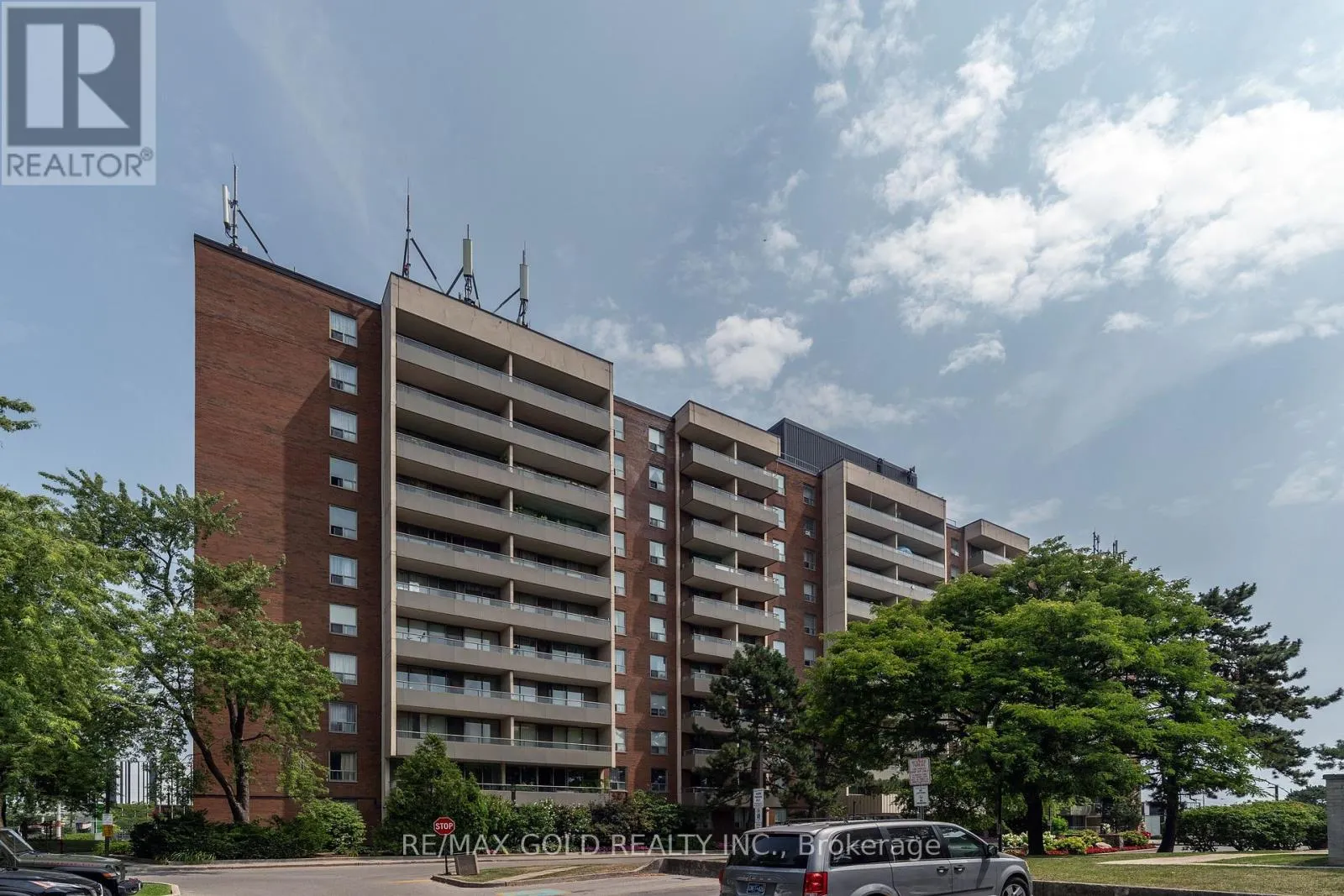 502 - 1 FOUR WINDS DRIVE