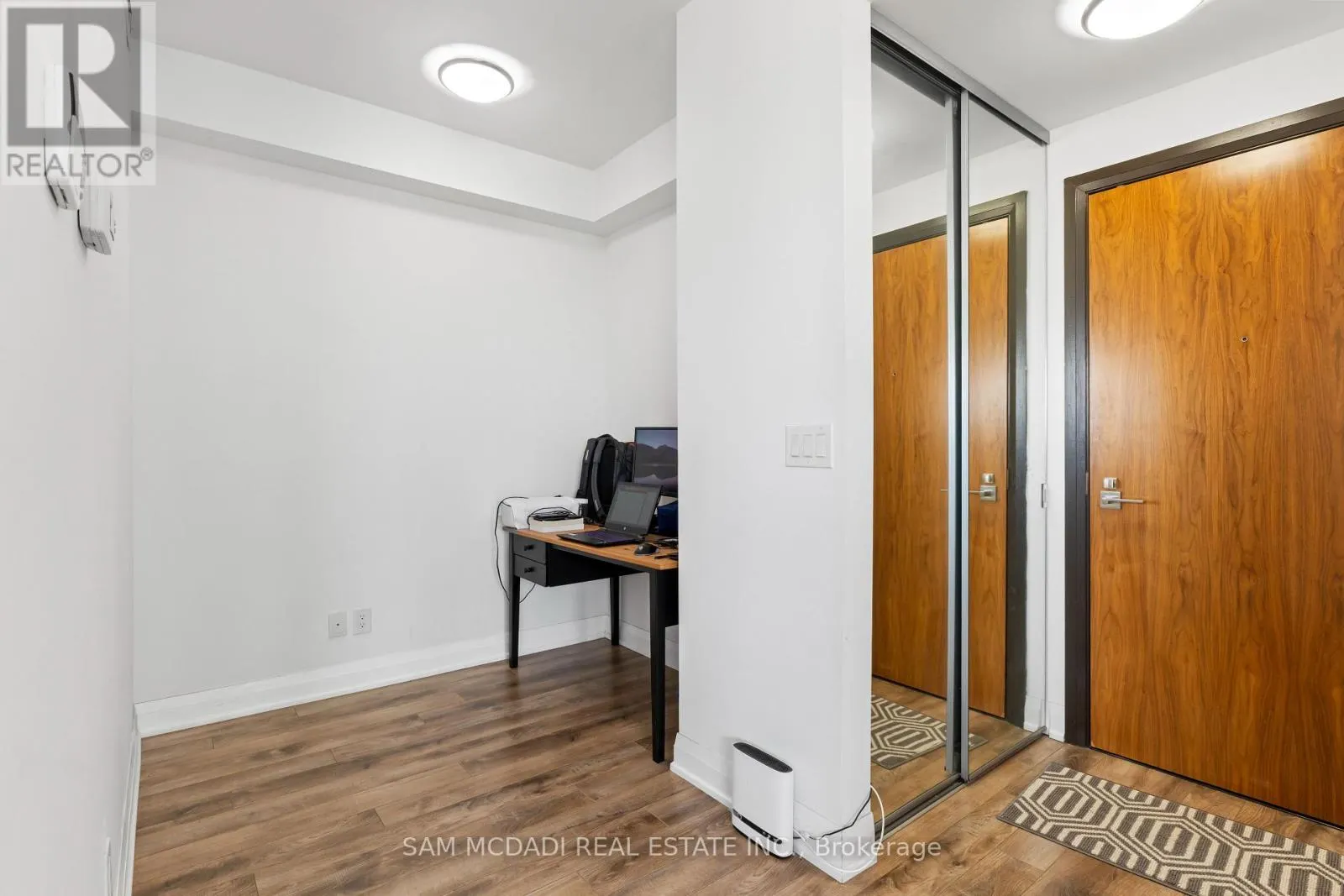 1109 - 36 PARK LAWN ROAD