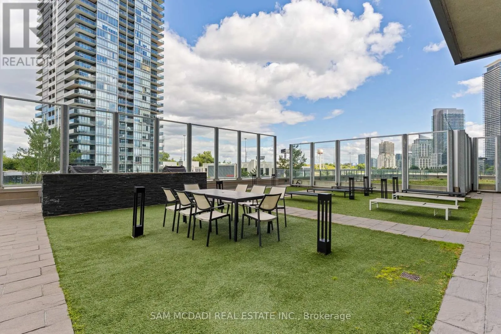 1109 - 36 PARK LAWN ROAD