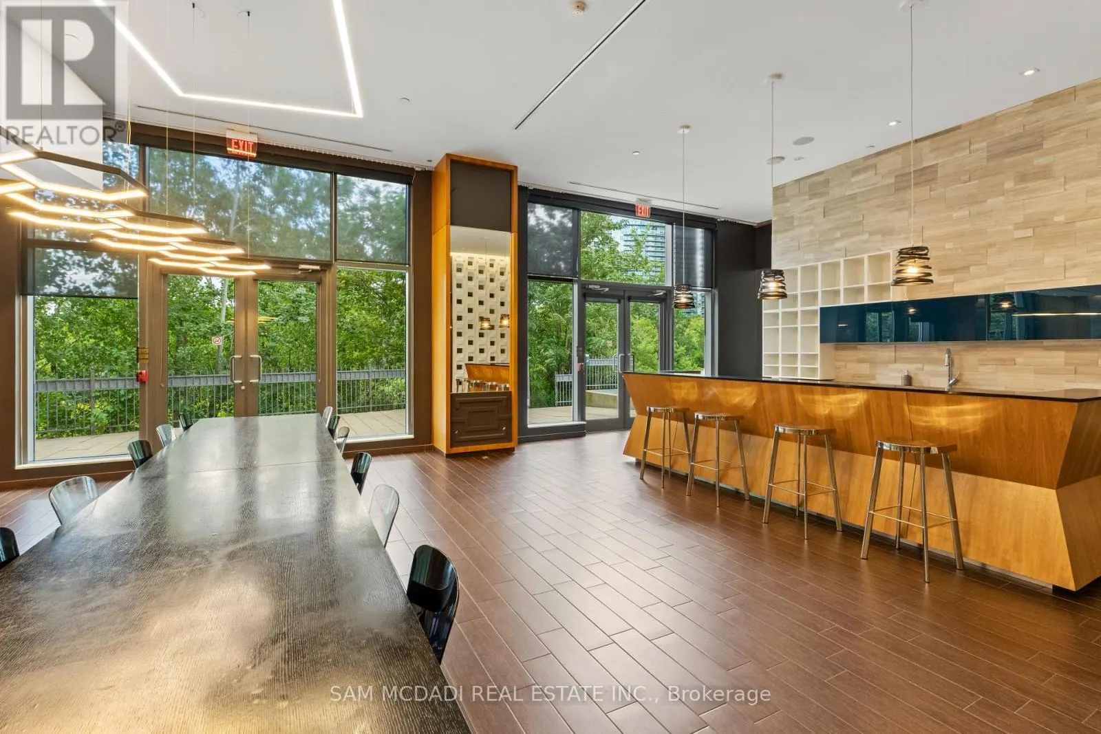 1109 - 36 PARK LAWN ROAD