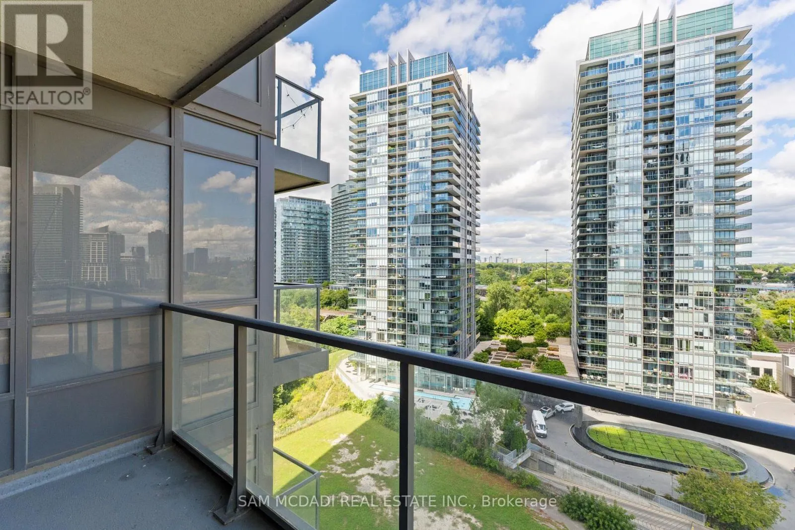 1109 - 36 PARK LAWN ROAD