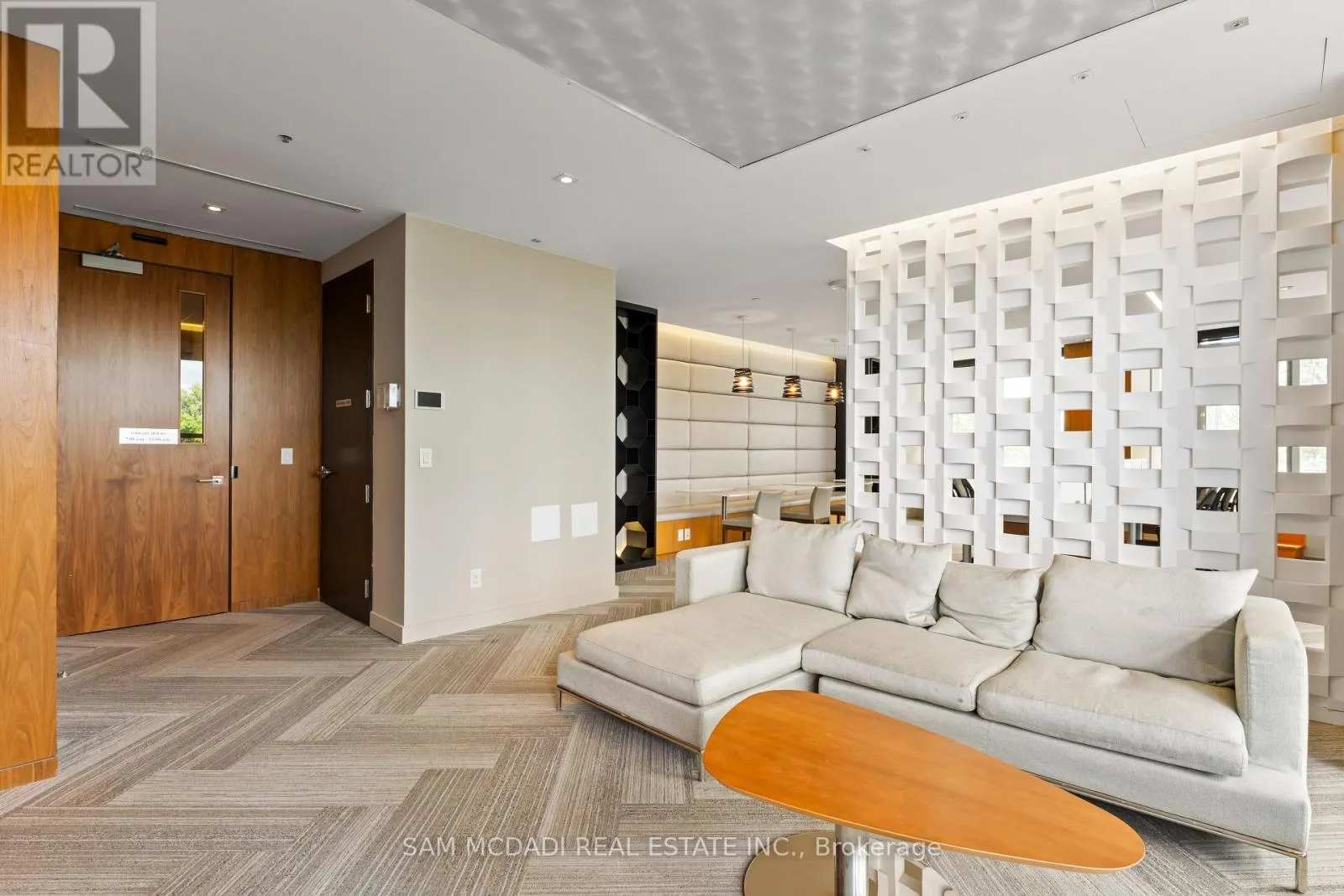 1109 - 36 PARK LAWN ROAD