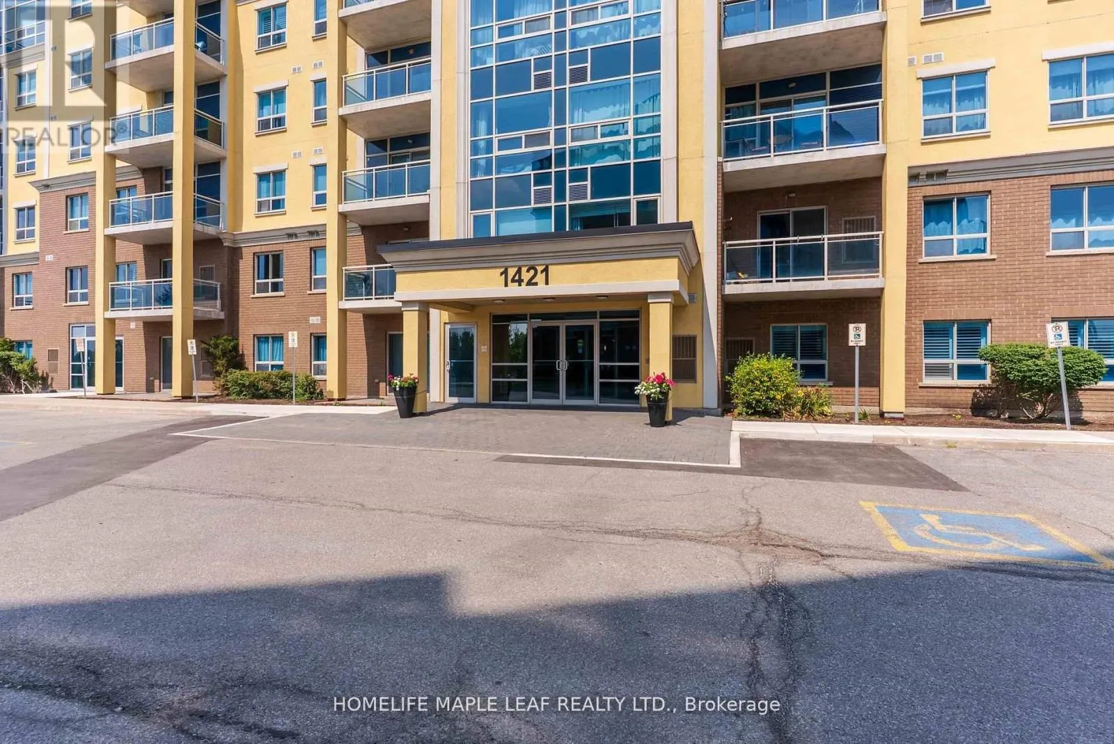 307 - 1421 COSTIGAN ROAD