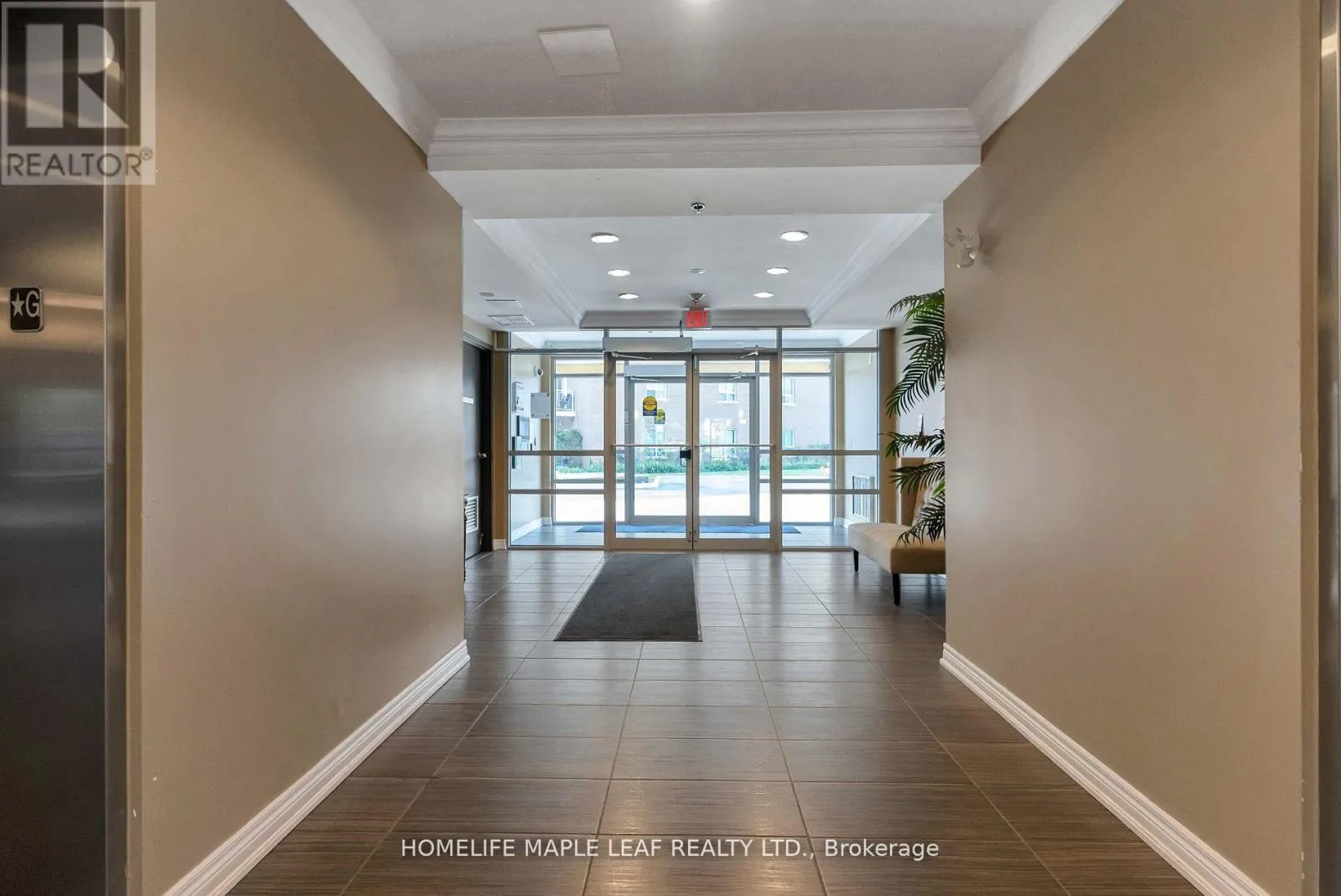 307 - 1421 COSTIGAN ROAD