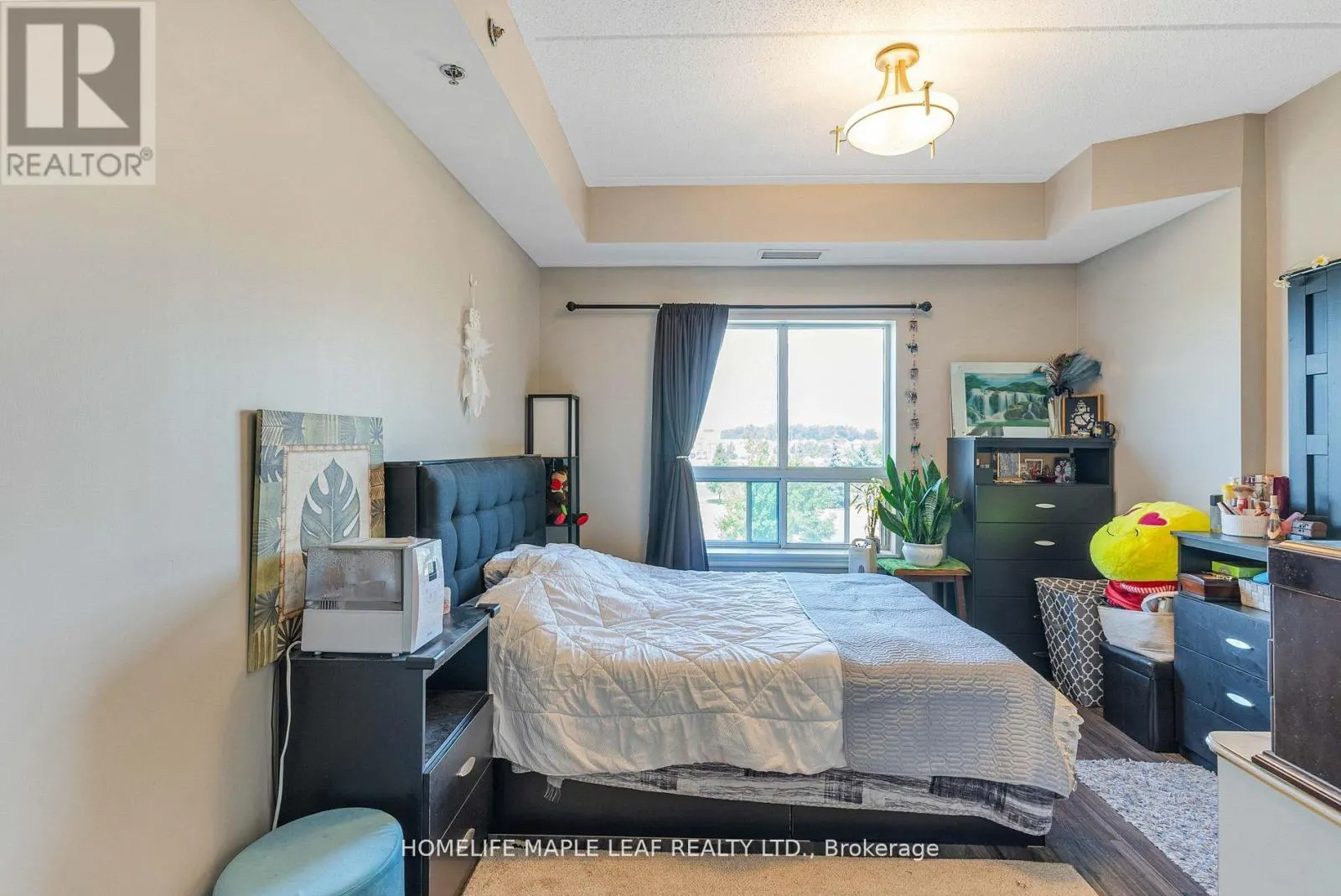 307 - 1421 COSTIGAN ROAD