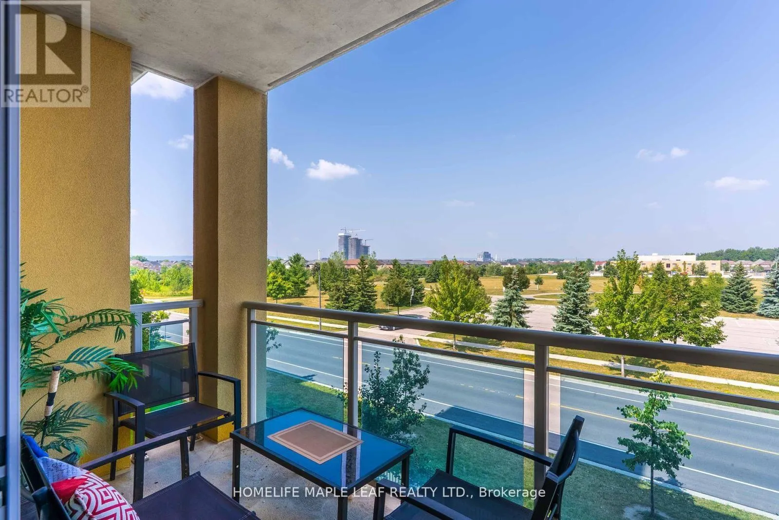 307 - 1421 COSTIGAN ROAD