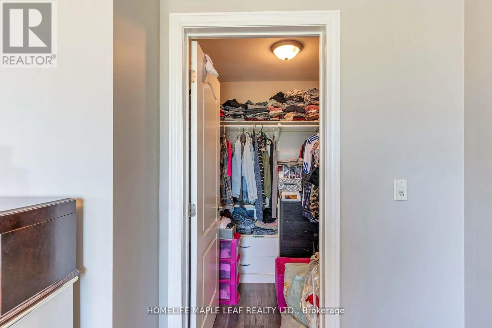 307 - 1421 COSTIGAN ROAD
