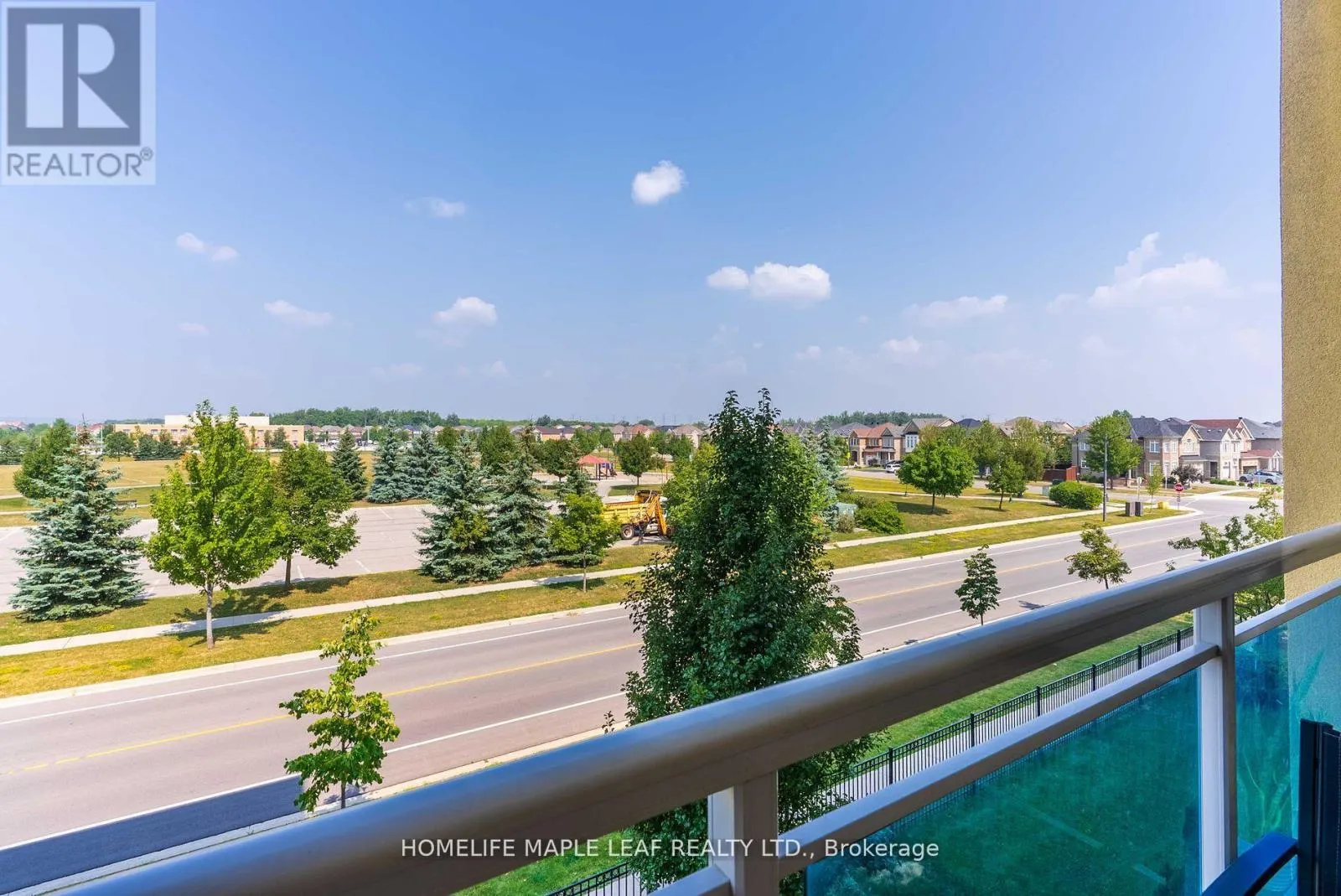 307 - 1421 COSTIGAN ROAD