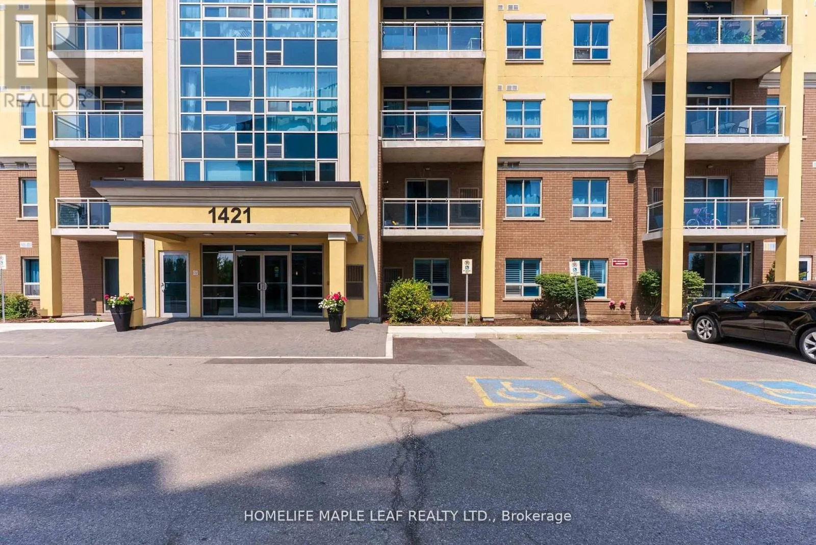 307 - 1421 COSTIGAN ROAD