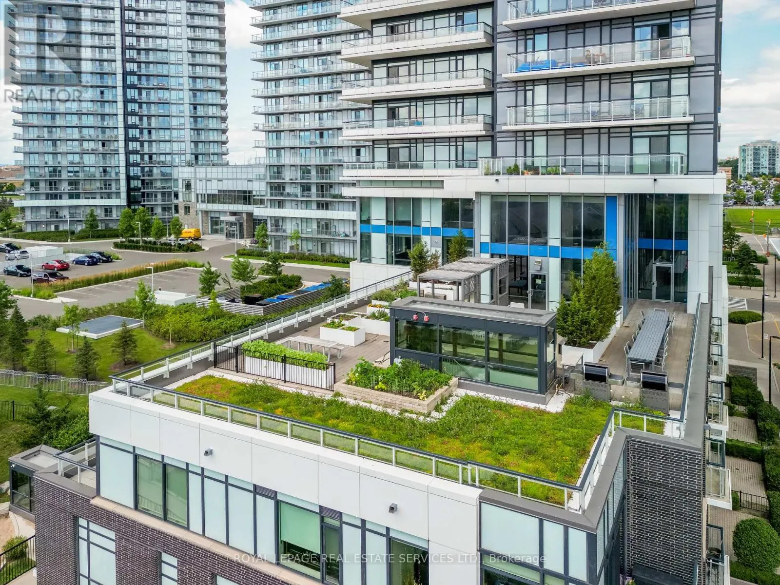 1807 - 2560 EGLINTON AVENUE W