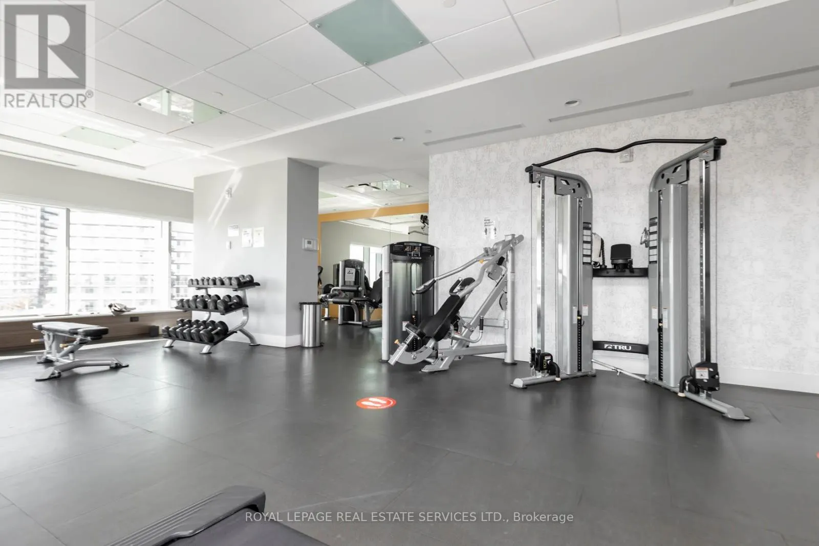 1807 - 2560 EGLINTON AVENUE W