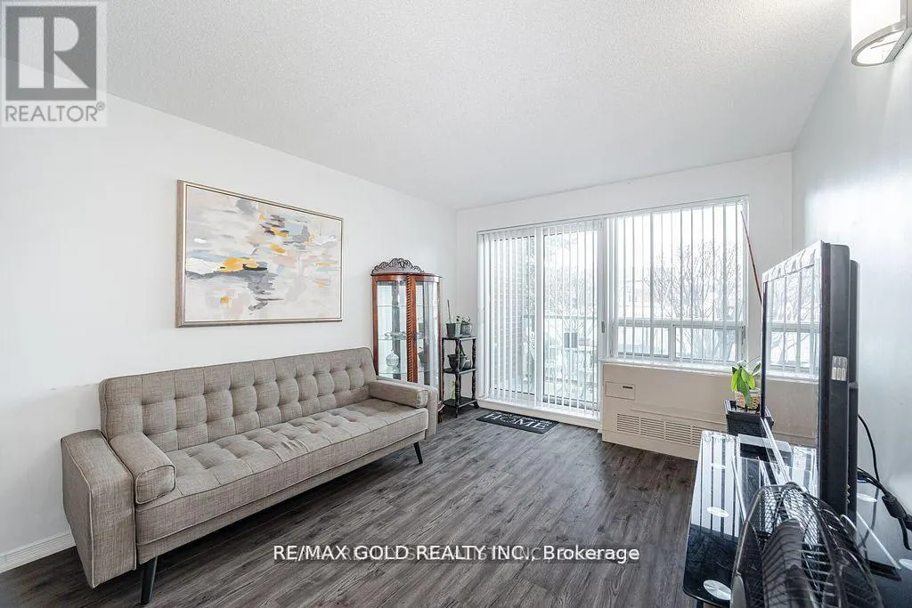 108 - 25 VIA ROSEDALE WAY