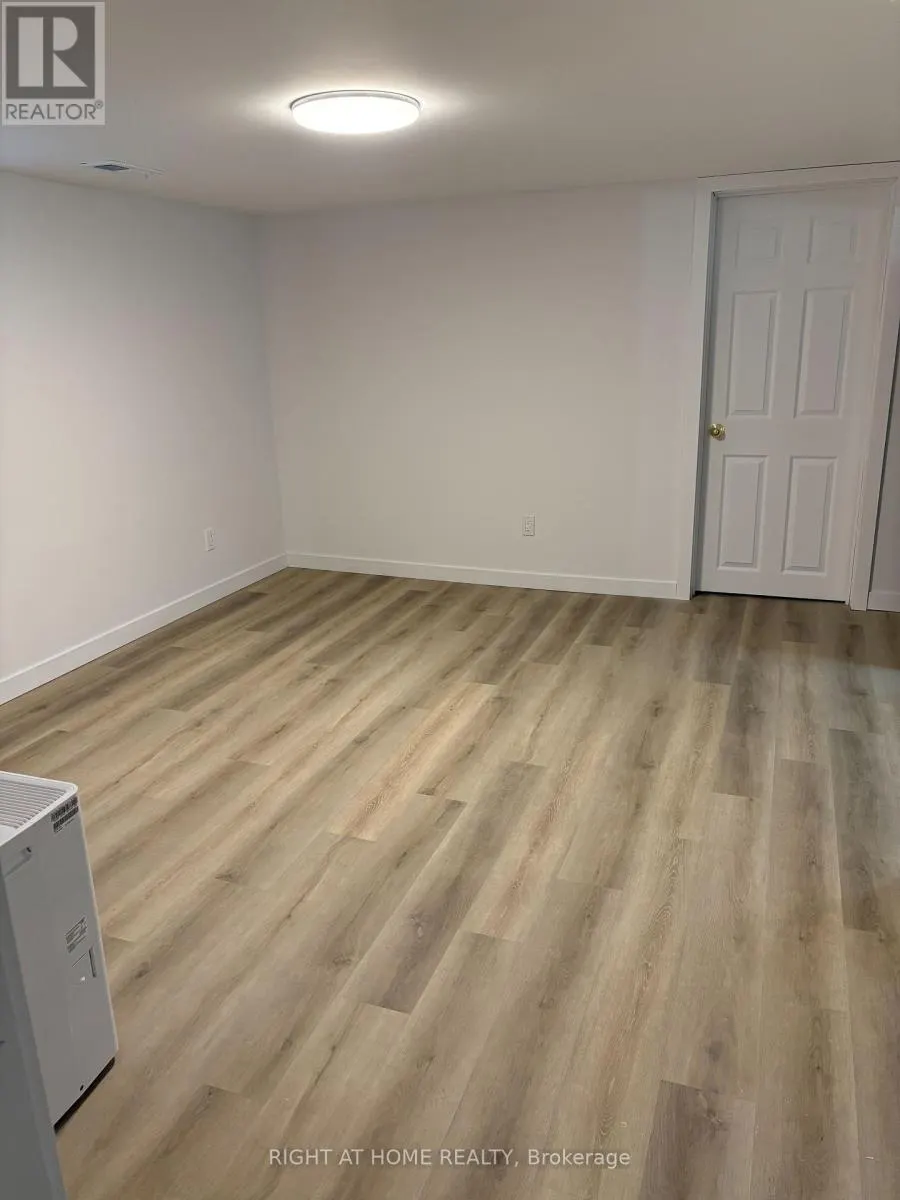 UNIT BSMT - 85 FLORAL PARKWAY