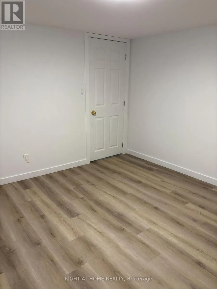 UNIT BSMT - 85 FLORAL PARKWAY