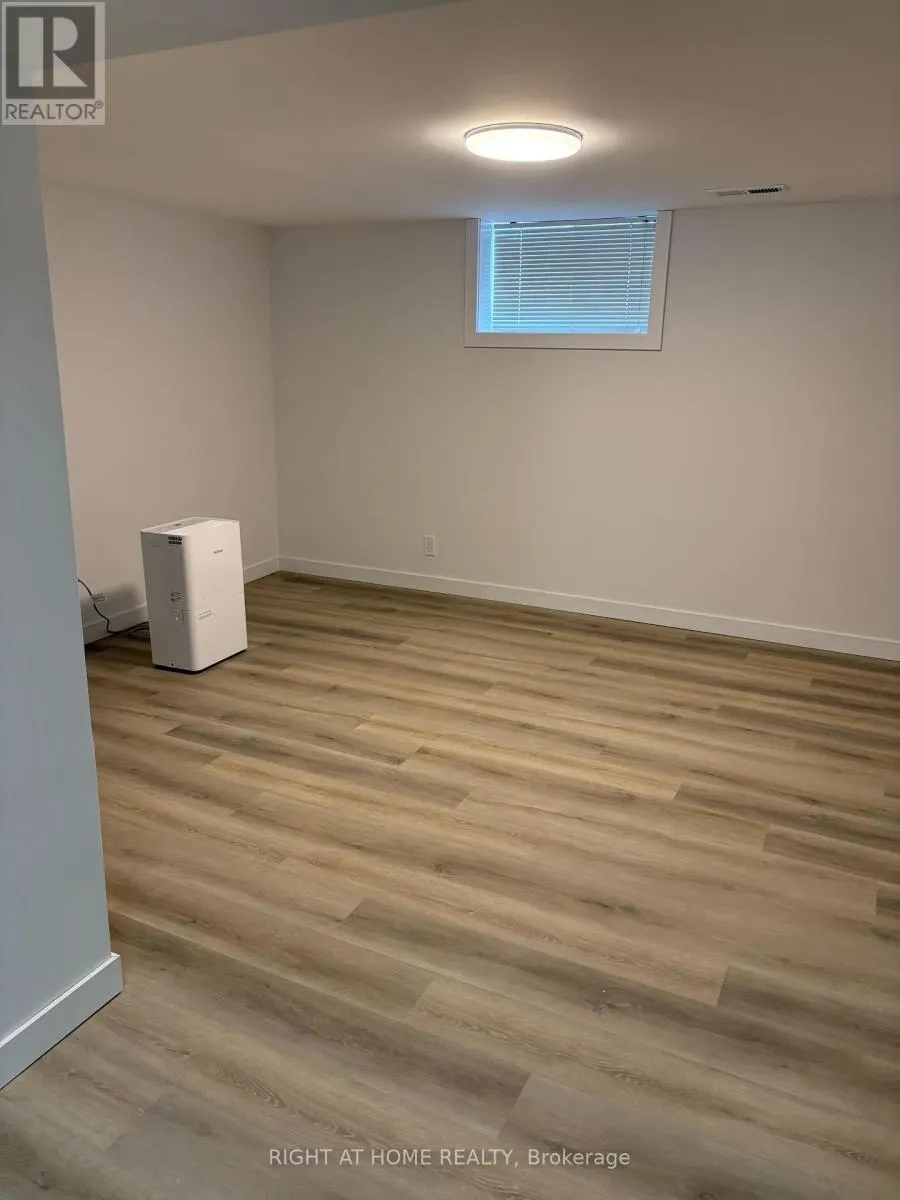 UNIT BSMT - 85 FLORAL PARKWAY
