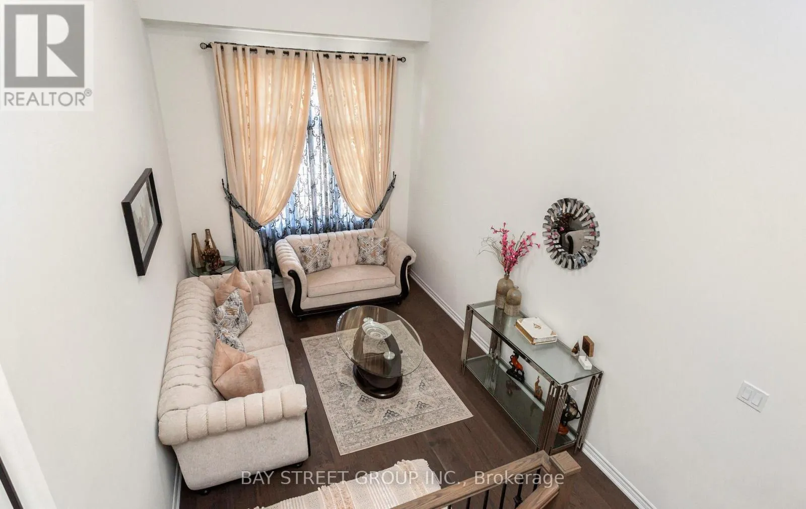 488 PARENT PLACE