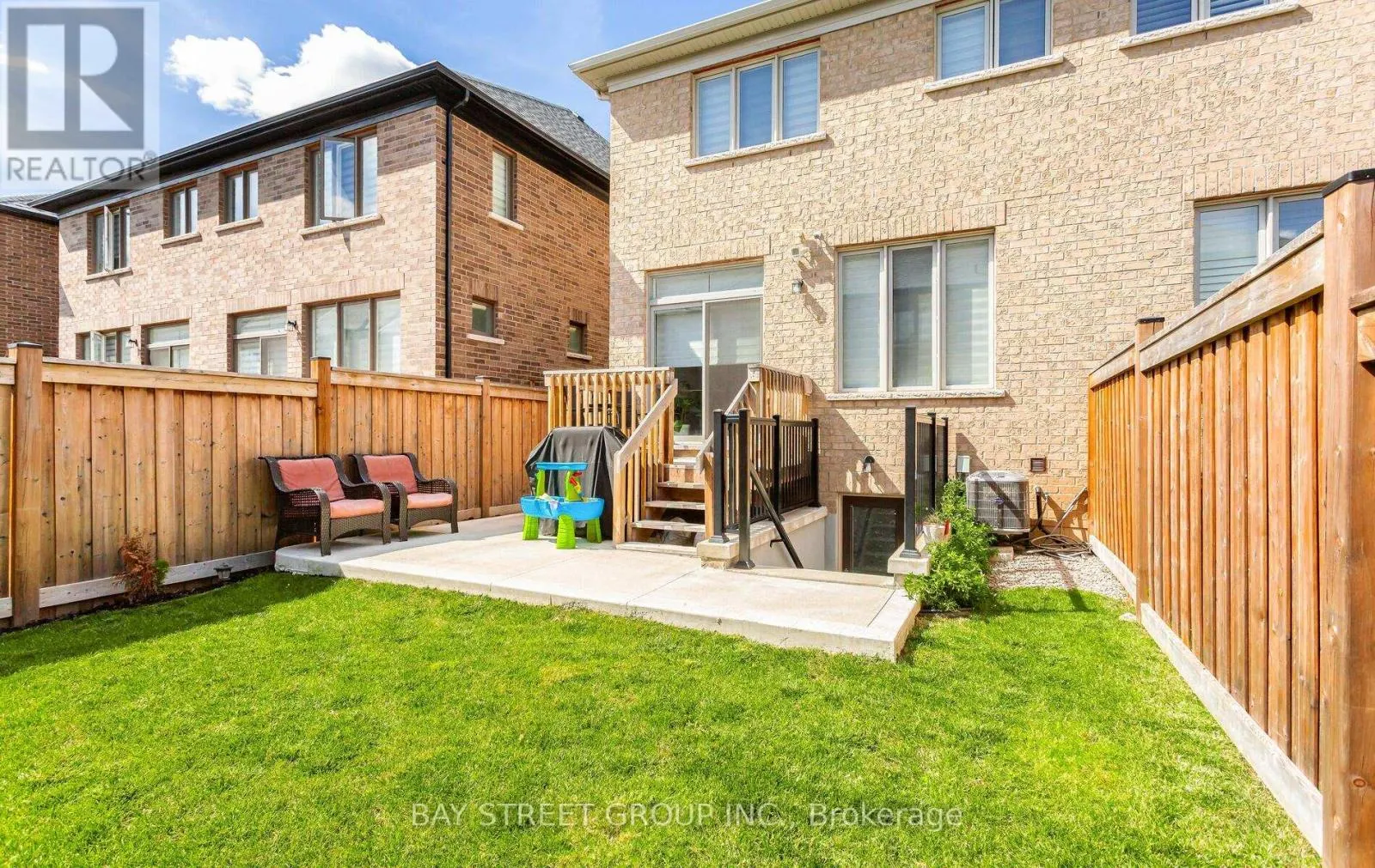 488 PARENT PLACE