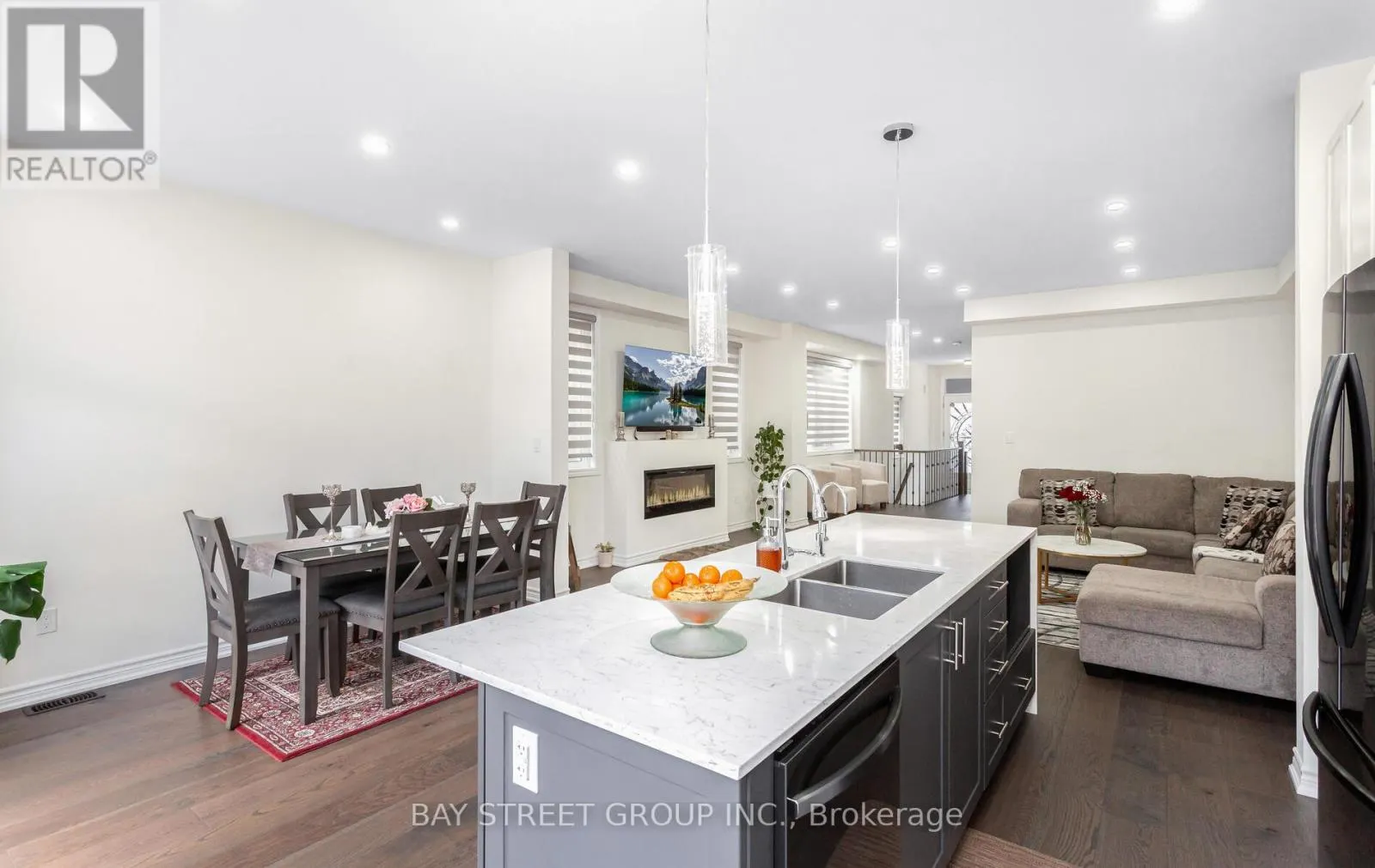 488 PARENT PLACE