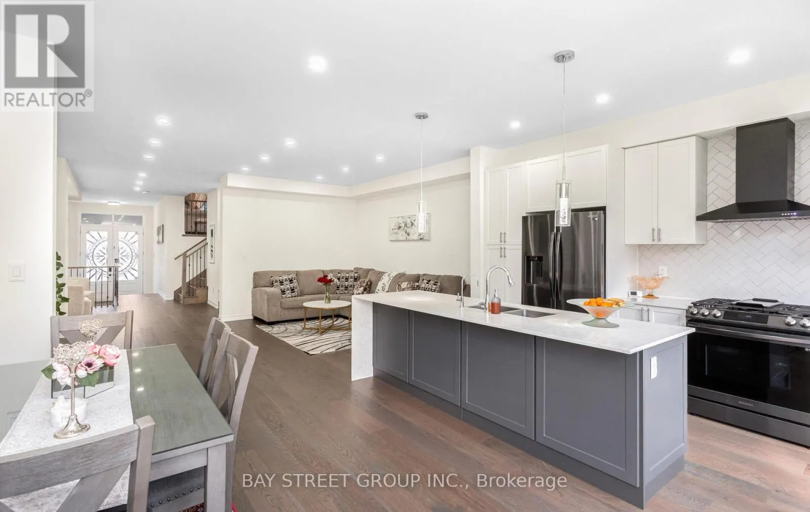 488 PARENT PLACE