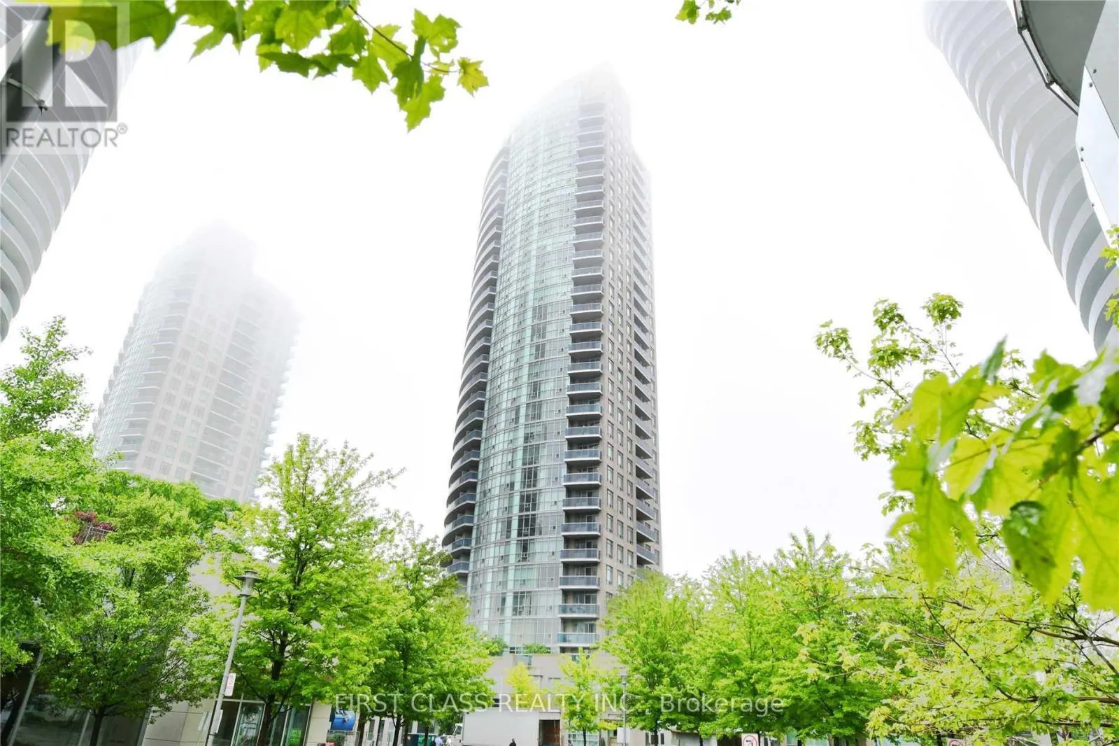 1402 - 70 ABSOLUTE AVENUE