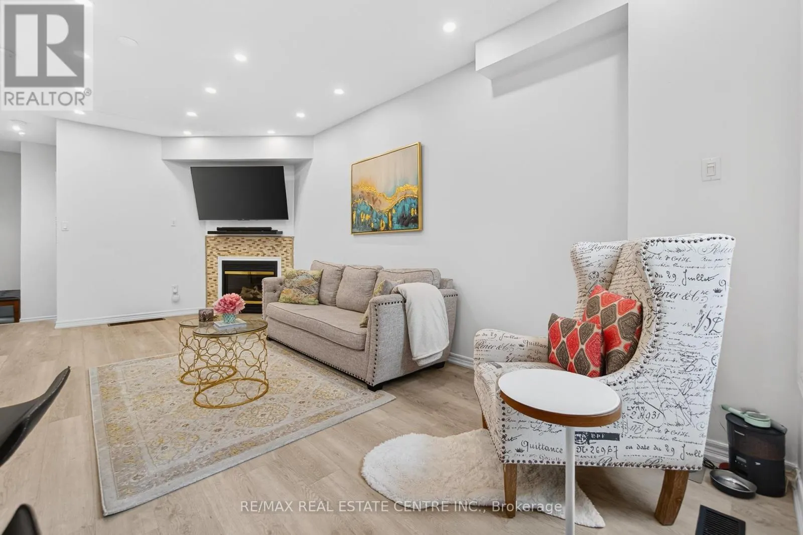 31 MARTREE CRESCENT