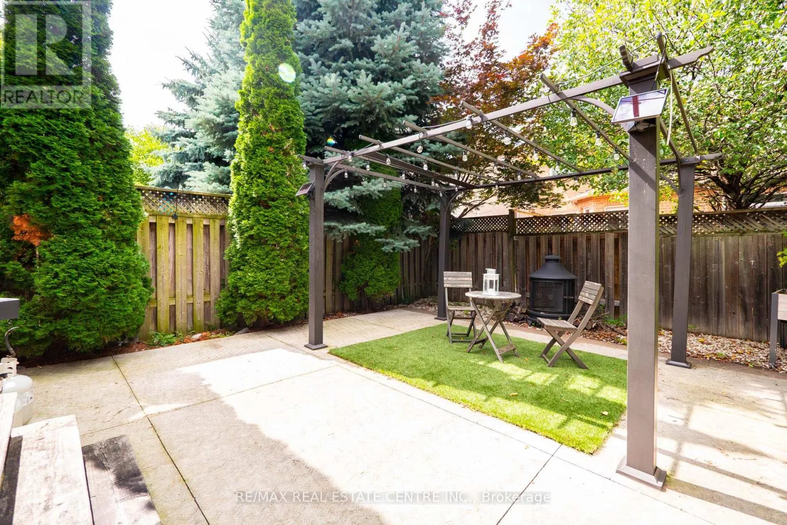 31 MARTREE CRESCENT