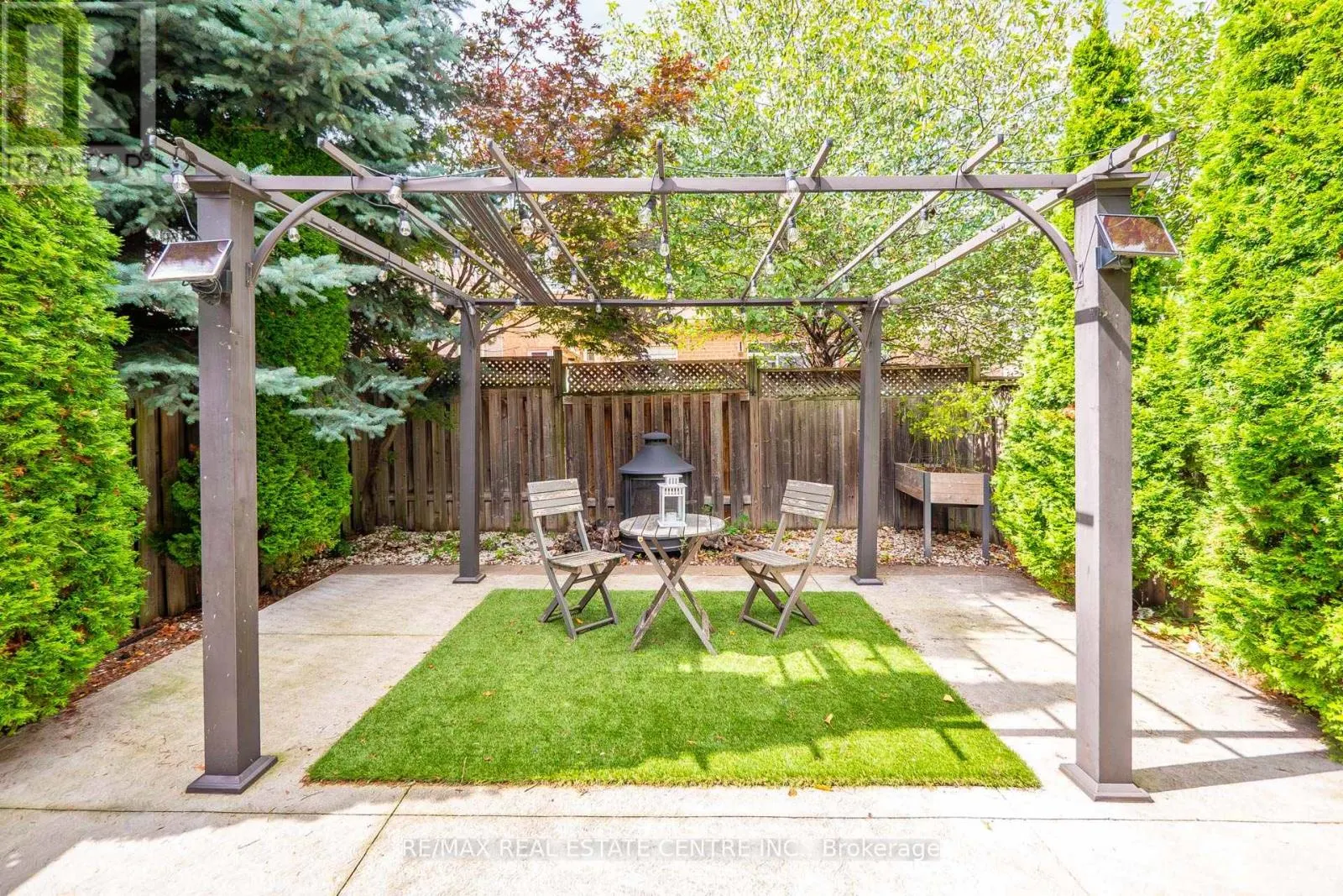 31 MARTREE CRESCENT