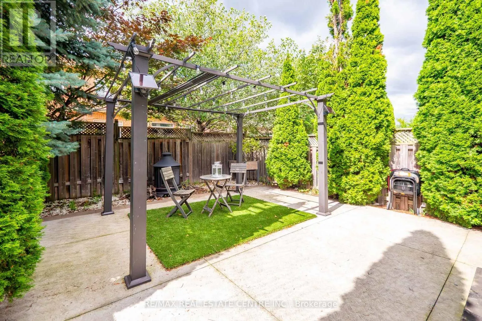 31 MARTREE CRESCENT