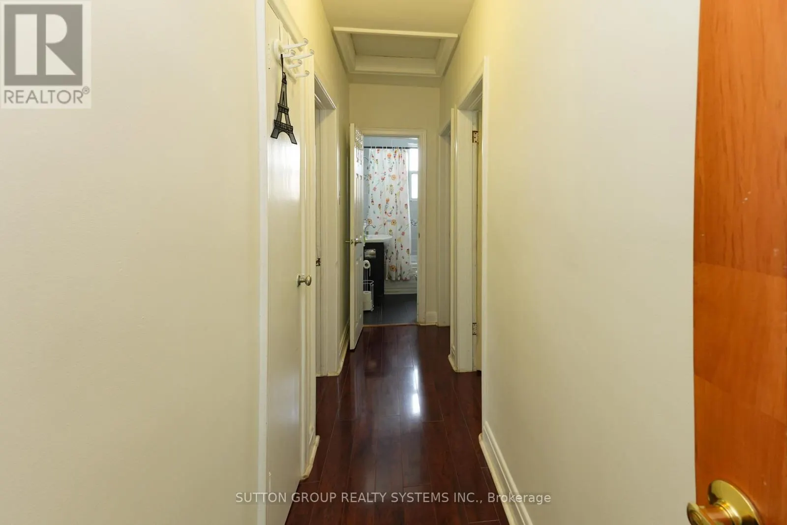 30 SILVERCREST AVENUE