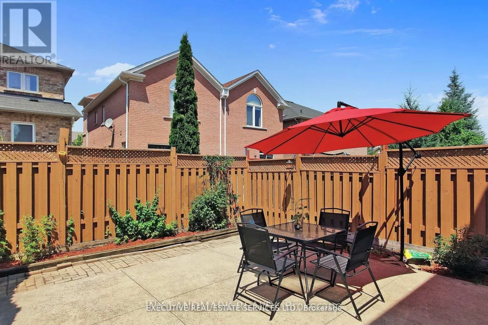 37 MARTREE CRESCENT