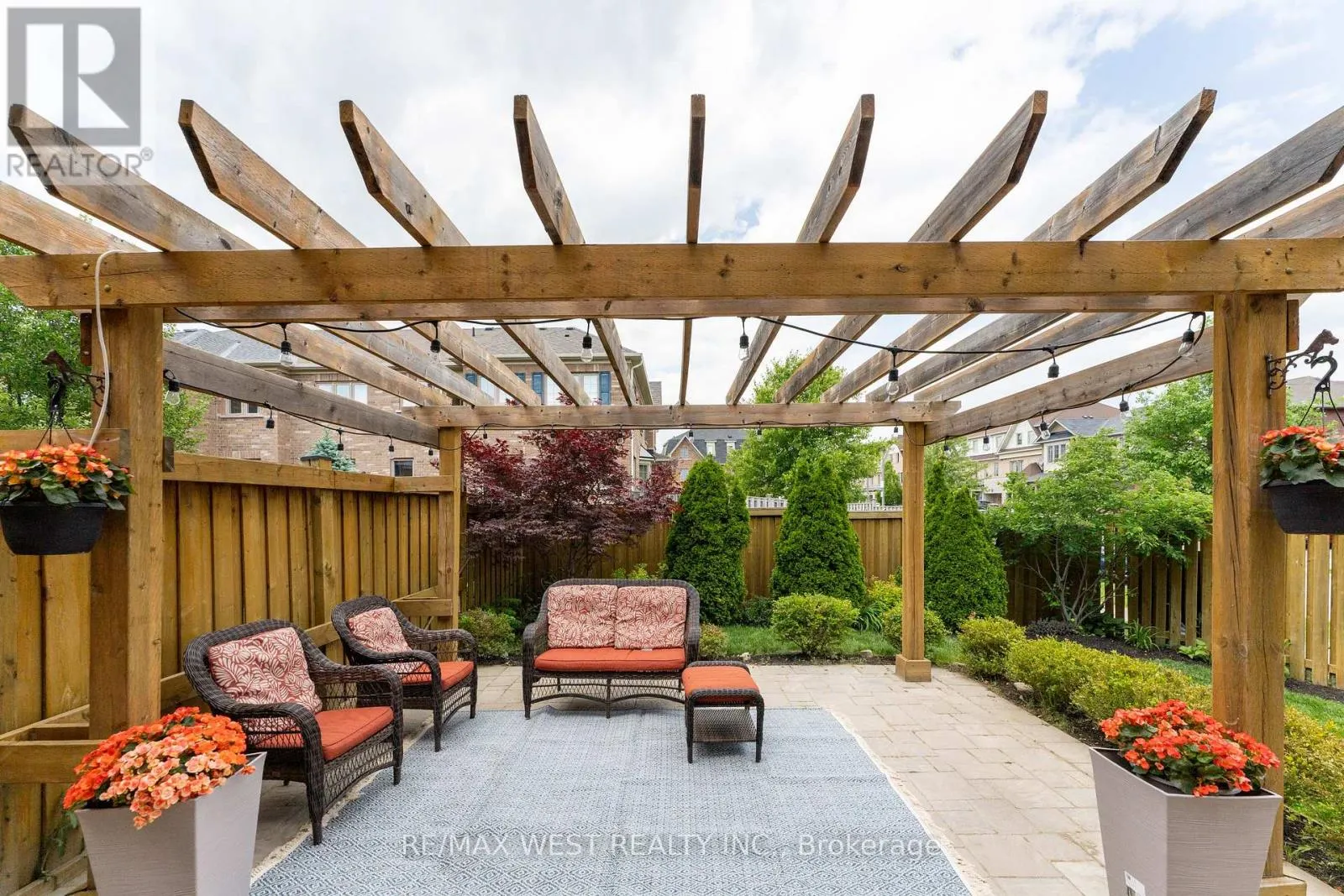 2120 FIDDLERS WAY