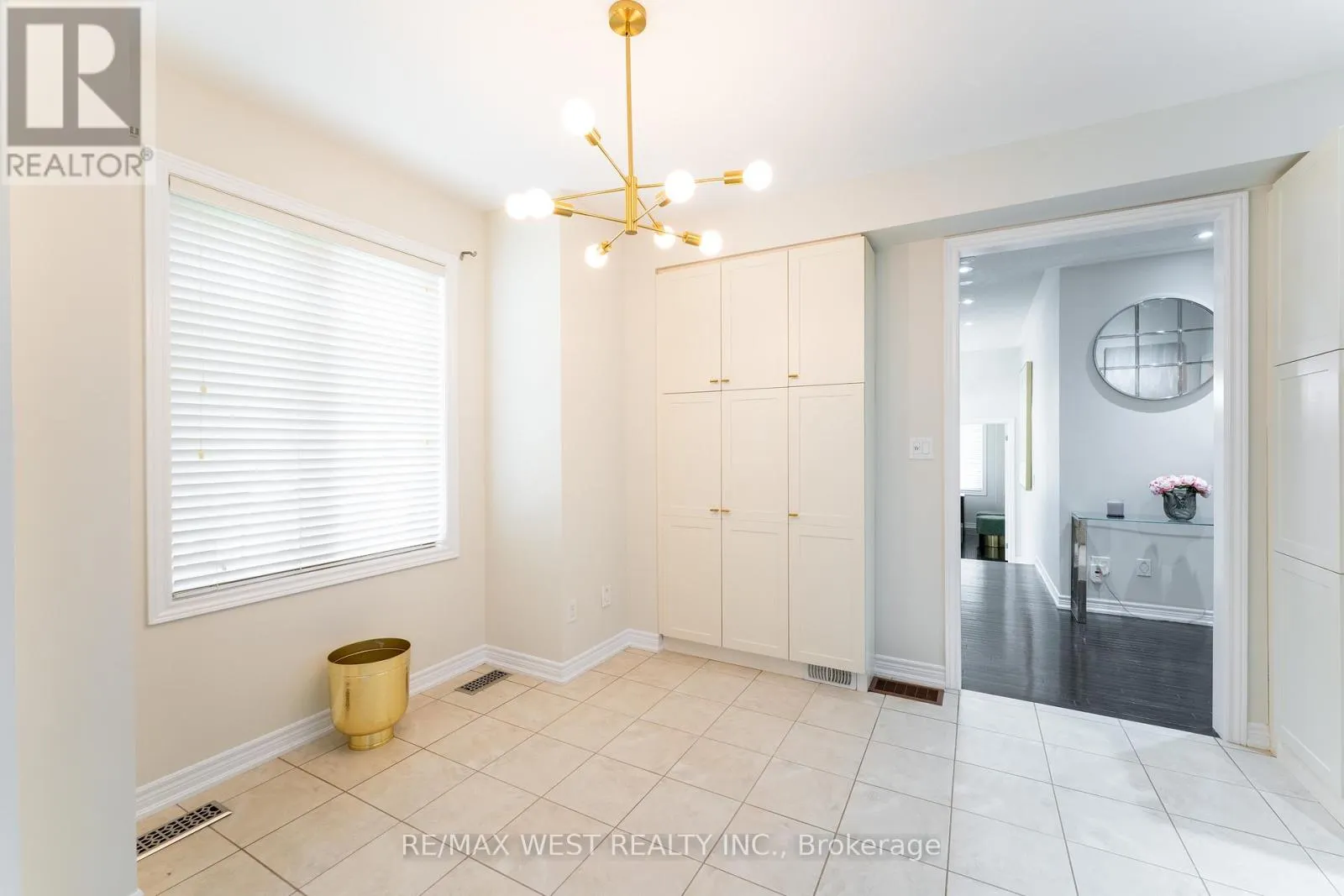 2120 FIDDLERS WAY