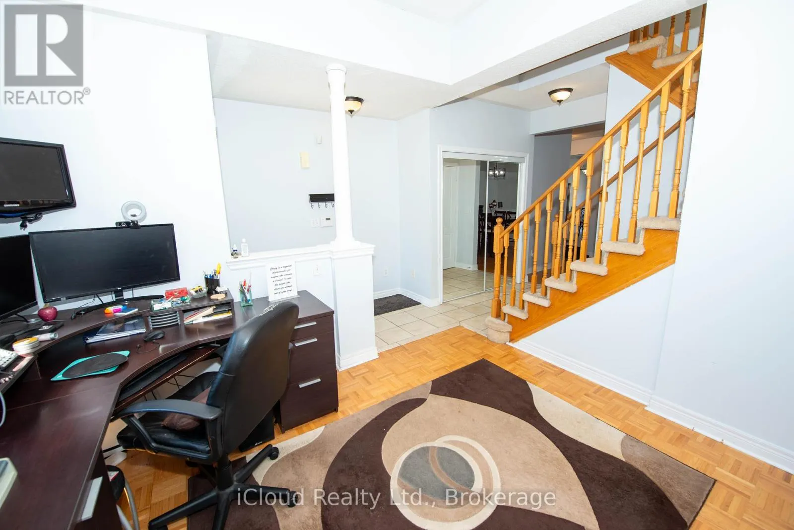 19 FOUNTAINVIEW WAY
