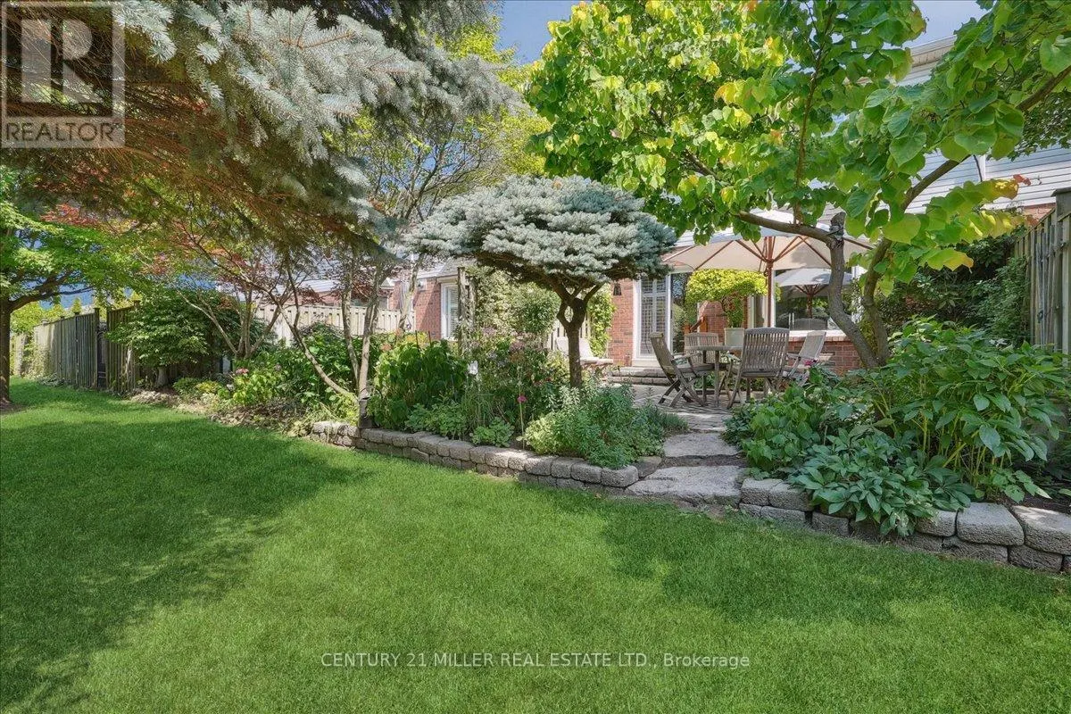 4 - 5427 LAKESHORE ROAD