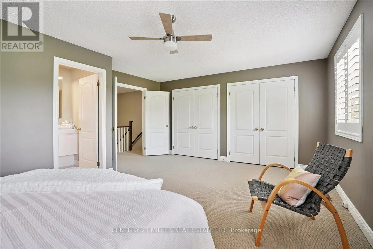 4 - 5427 LAKESHORE ROAD